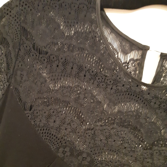 Lace Detail super soft Blousy Tee - Picture 2 of 4